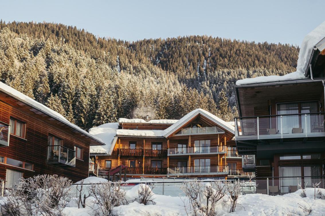 Appartementhotel Am Weissensee Extérieur photo
